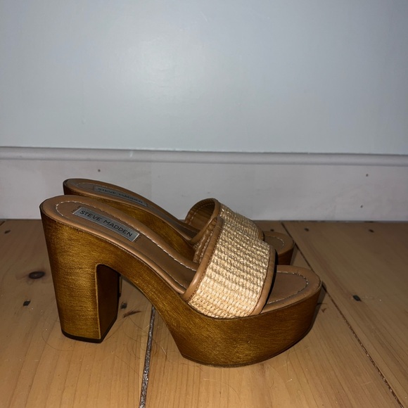 Steve Madden Marisol Natural Raffia Platforms - Picture 2 of 7